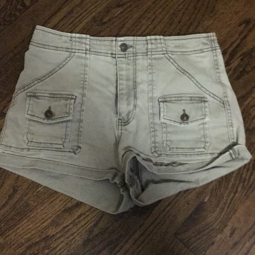 Abercrombie high-waisted military green shorts